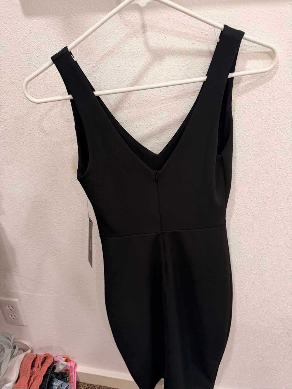 Lulu's Black Evening Dress with V-Neckline